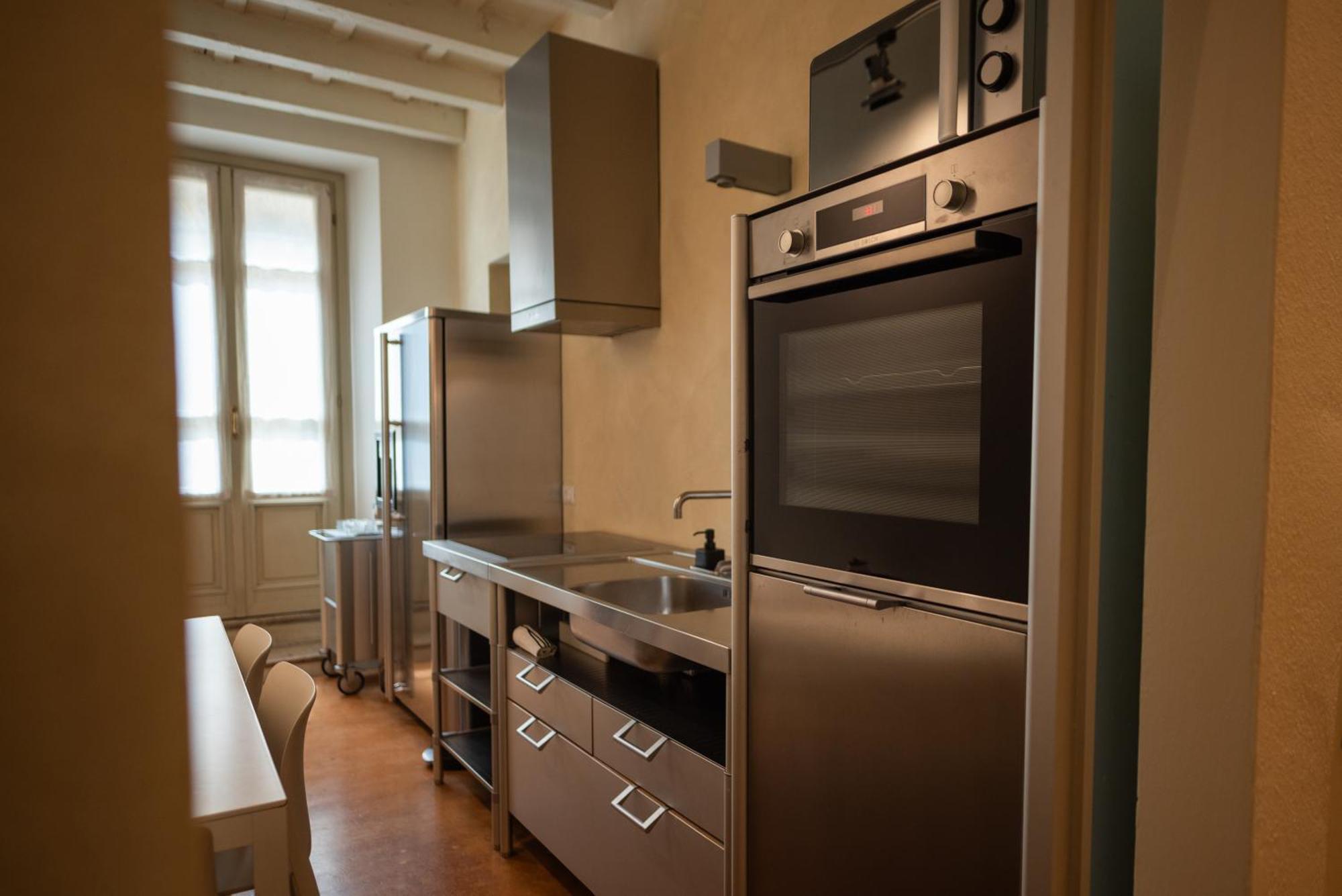 Suite N7 - Rifugio D'Epoca Con Posto Auto เบรเชีย ภายนอก รูปภาพ